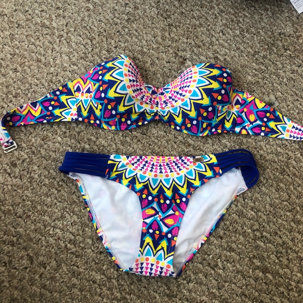 bikini set!